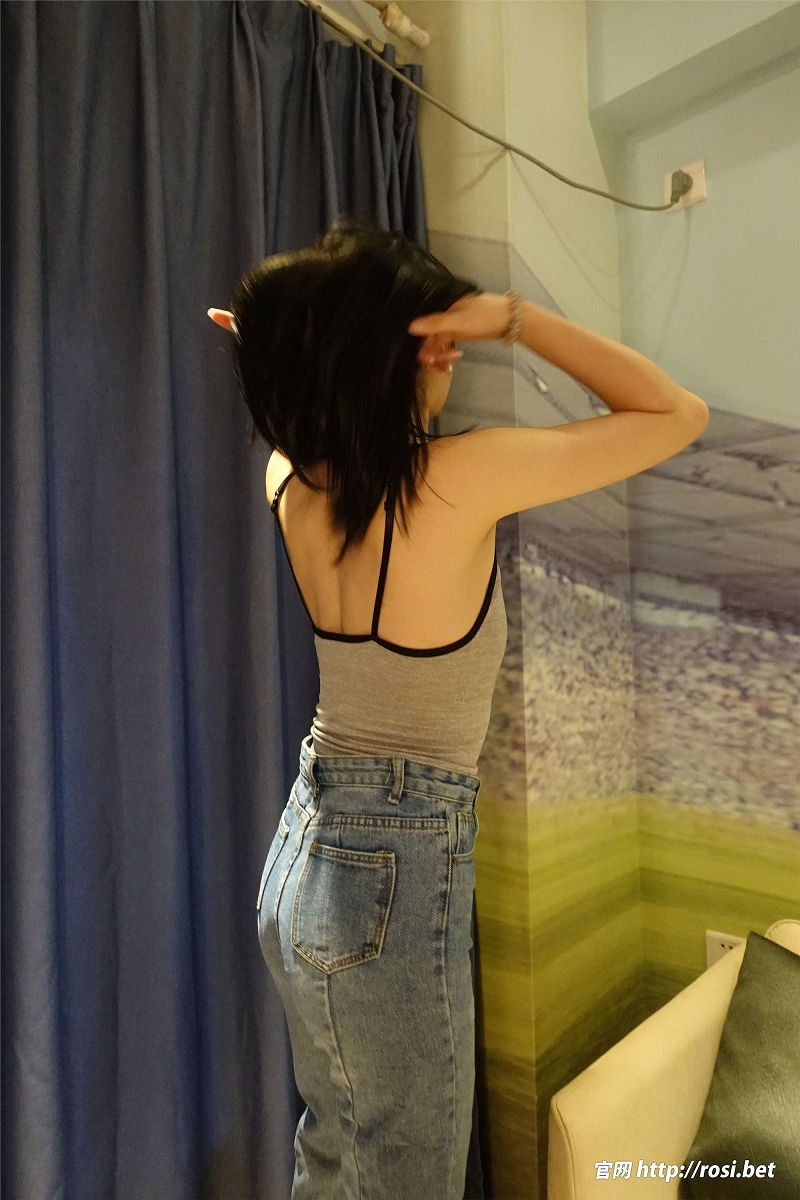 图片[5]-[ROSI美女图]2024.07.01 NO.4592-芒果图库