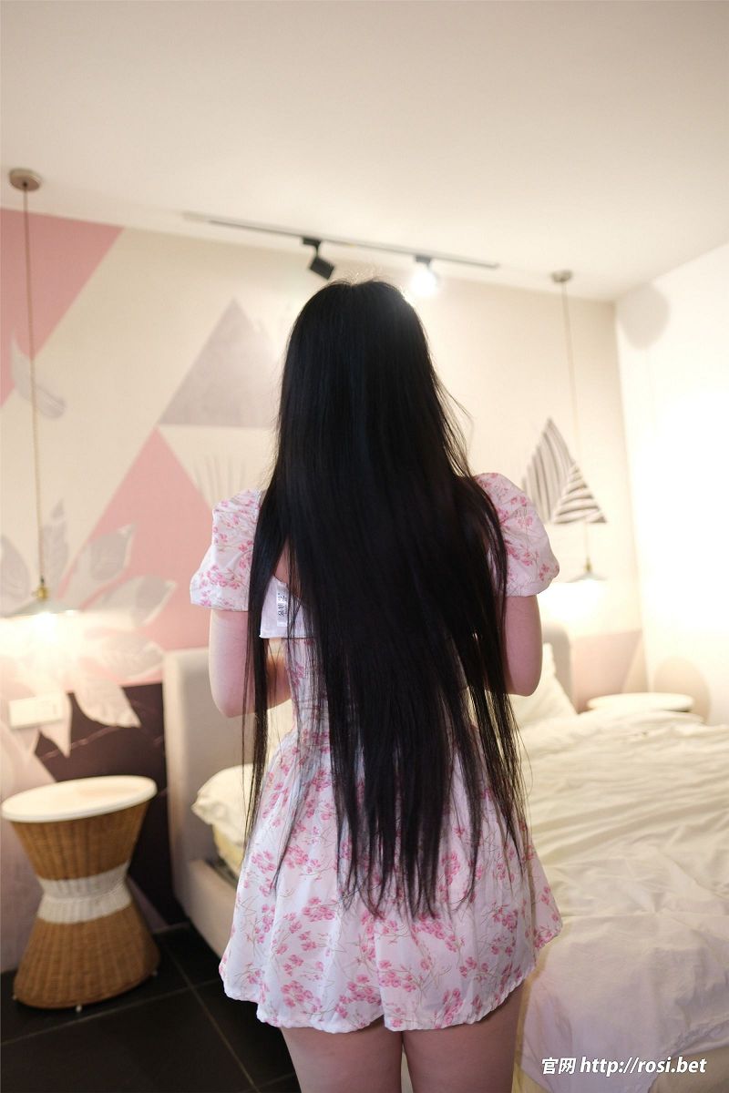 [ROSI美女图]2024.07.03 NO.4594-芒果图库