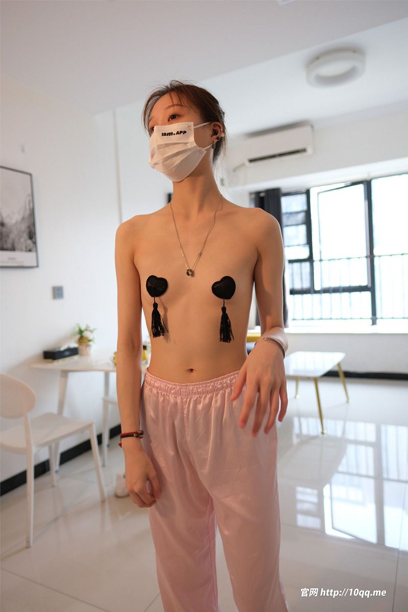 [ROSI美女图]口罩系列 2024.08.05 NO.2976-芒果图库