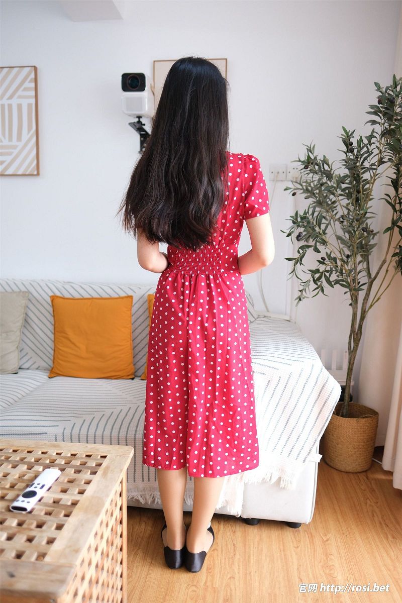 图片[8]-[ROSI美女图]2024.09.11 NO.4664-芒果图库