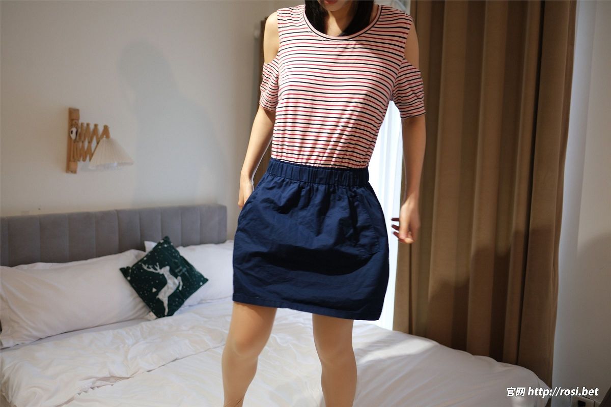 图片[2]-[ROSI美女图]2024.09.14 NO.4667-芒果图库