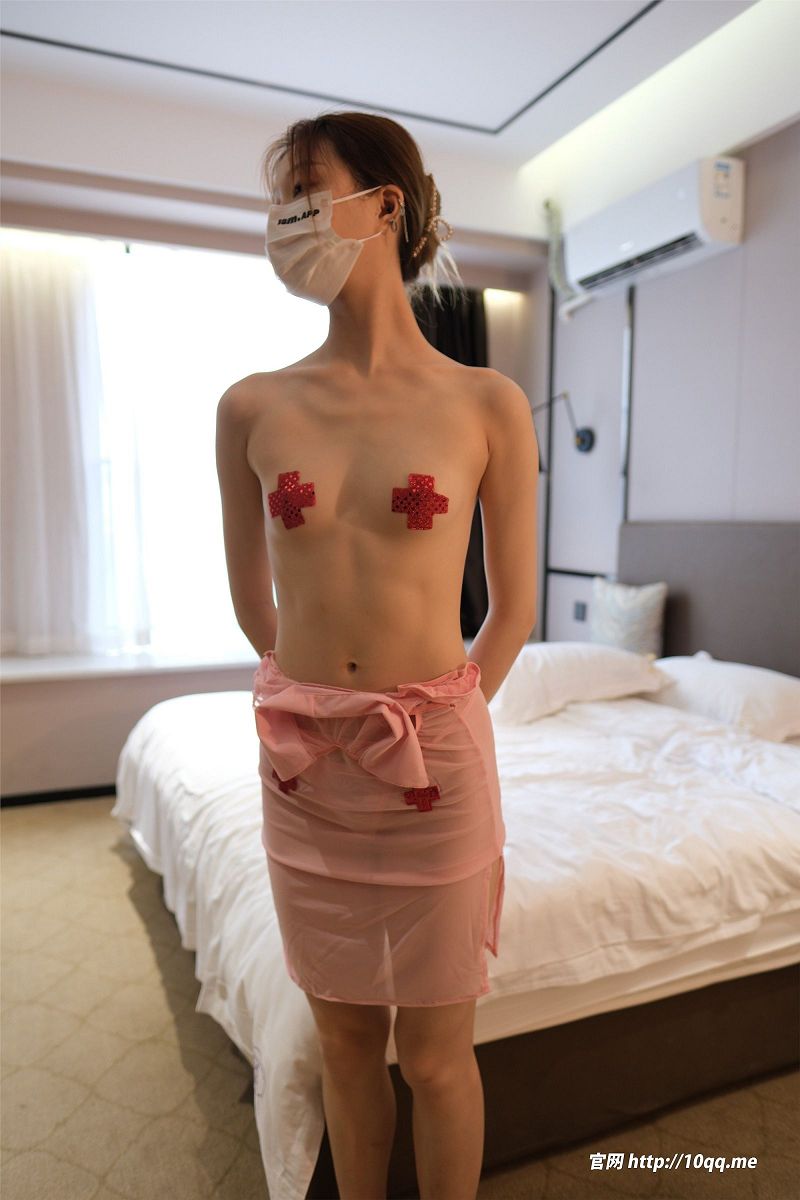 [ROSI美女图]口罩系列 2024.09.10 NO.3012-芒果图库