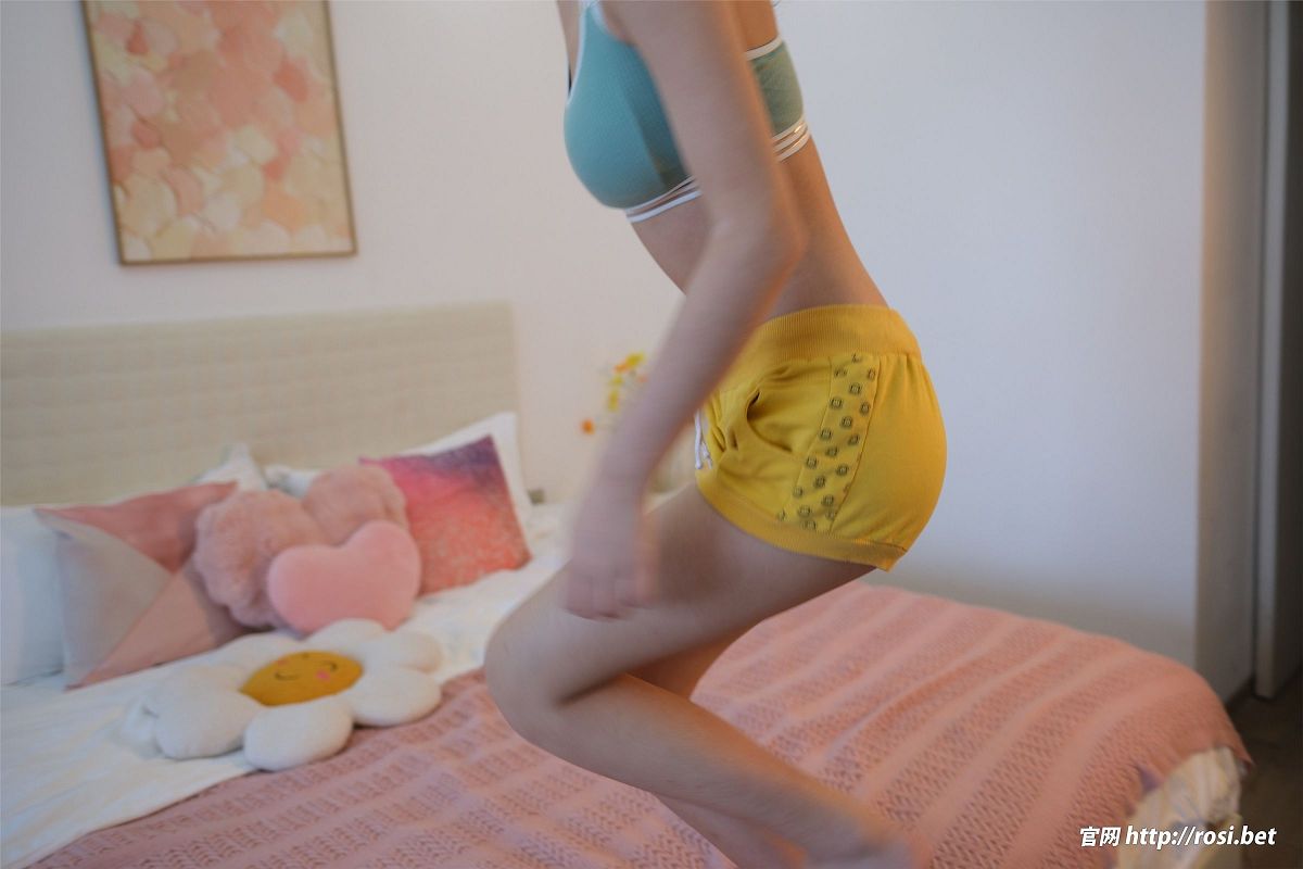 图片[5]-[ROSI美女图]2024.10.15 NO.4698-芒果图库