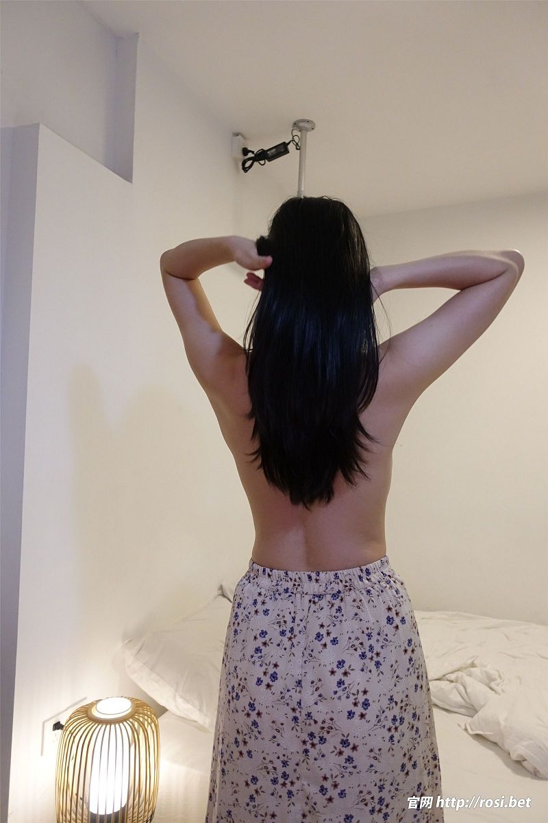 图片[3]-[ROSI美女图]2024.11.09 NO.4723-芒果图库