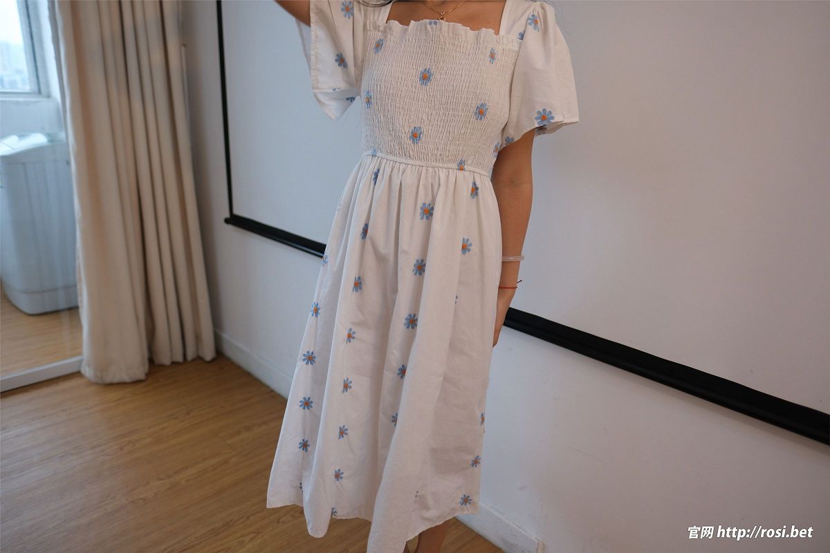 图片[2]-[ROSI美女图]2024.11.20 NO.4734-芒果图库