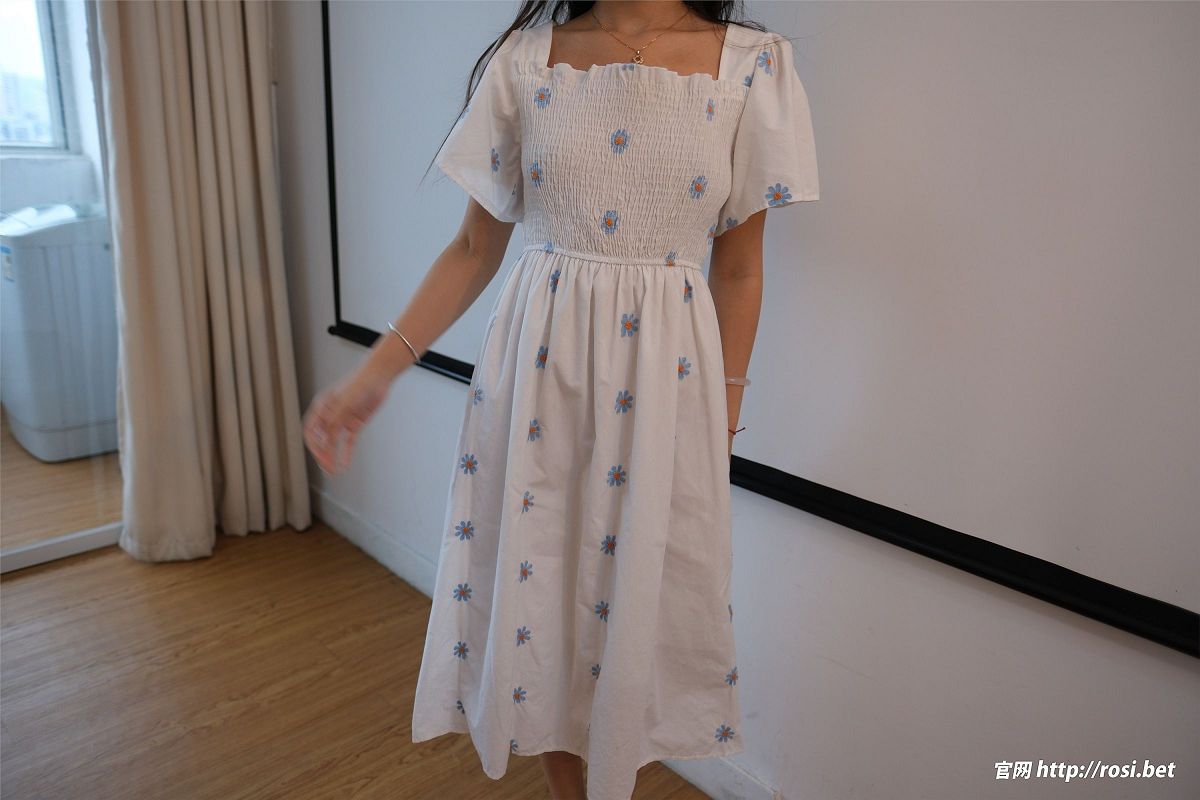 图片[3]-[ROSI美女图]2024.11.20 NO.4734-芒果图库