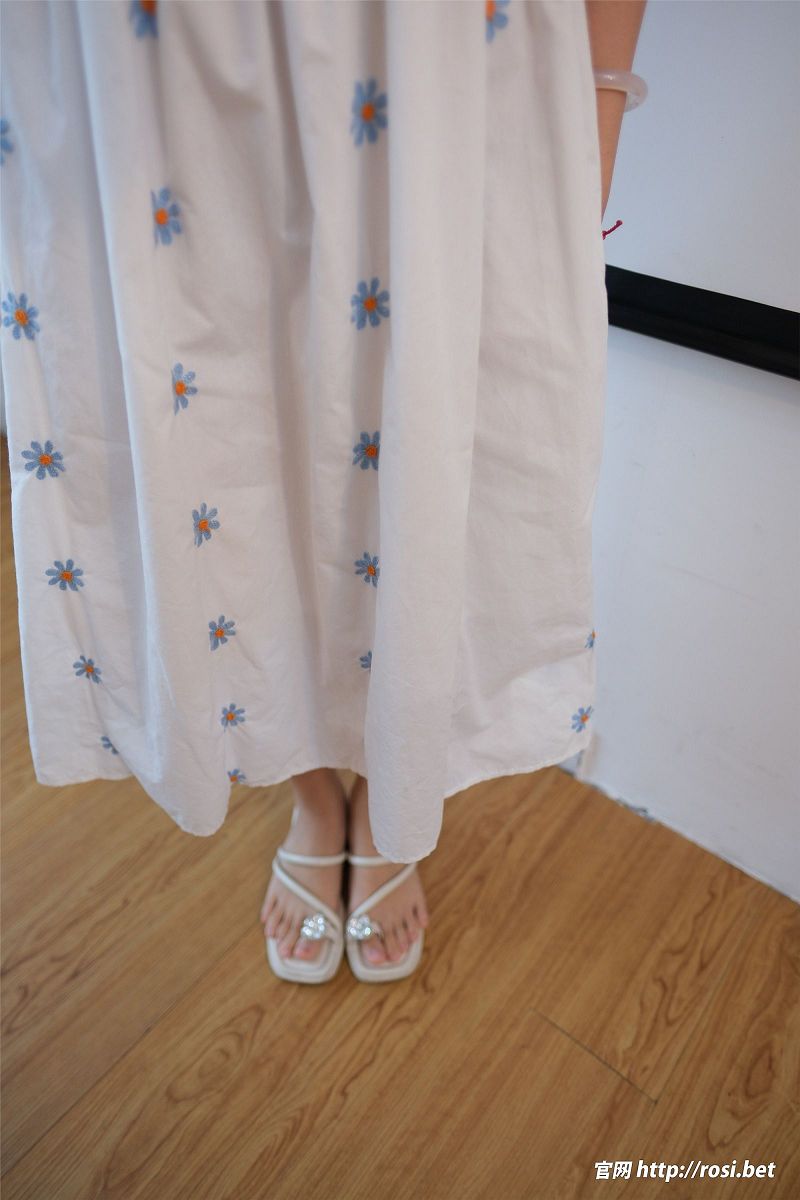 图片[5]-[ROSI美女图]2024.11.20 NO.4734-芒果图库