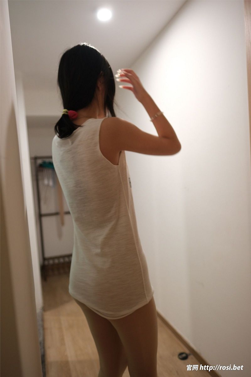 图片[2]-[ROSI美女图]2024.11.26 NO.4740-芒果图库