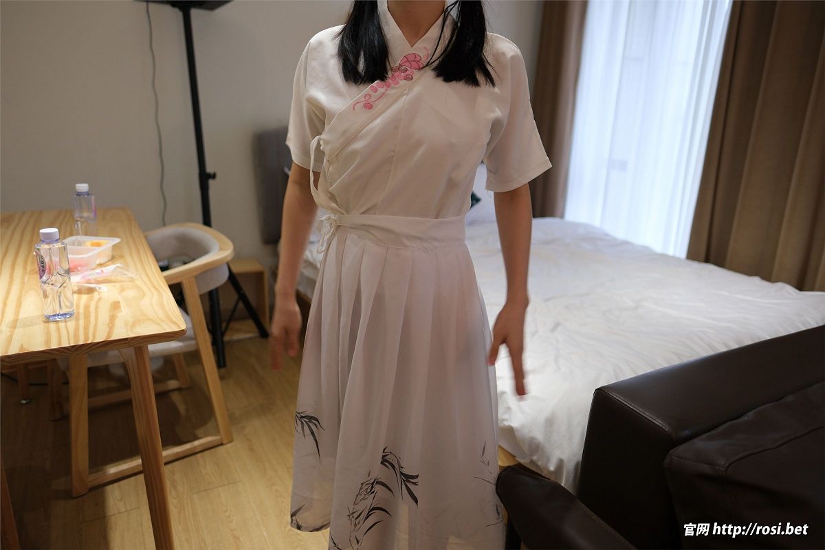 [ROSI美女图]2024.11.30 NO.4744-芒果图库