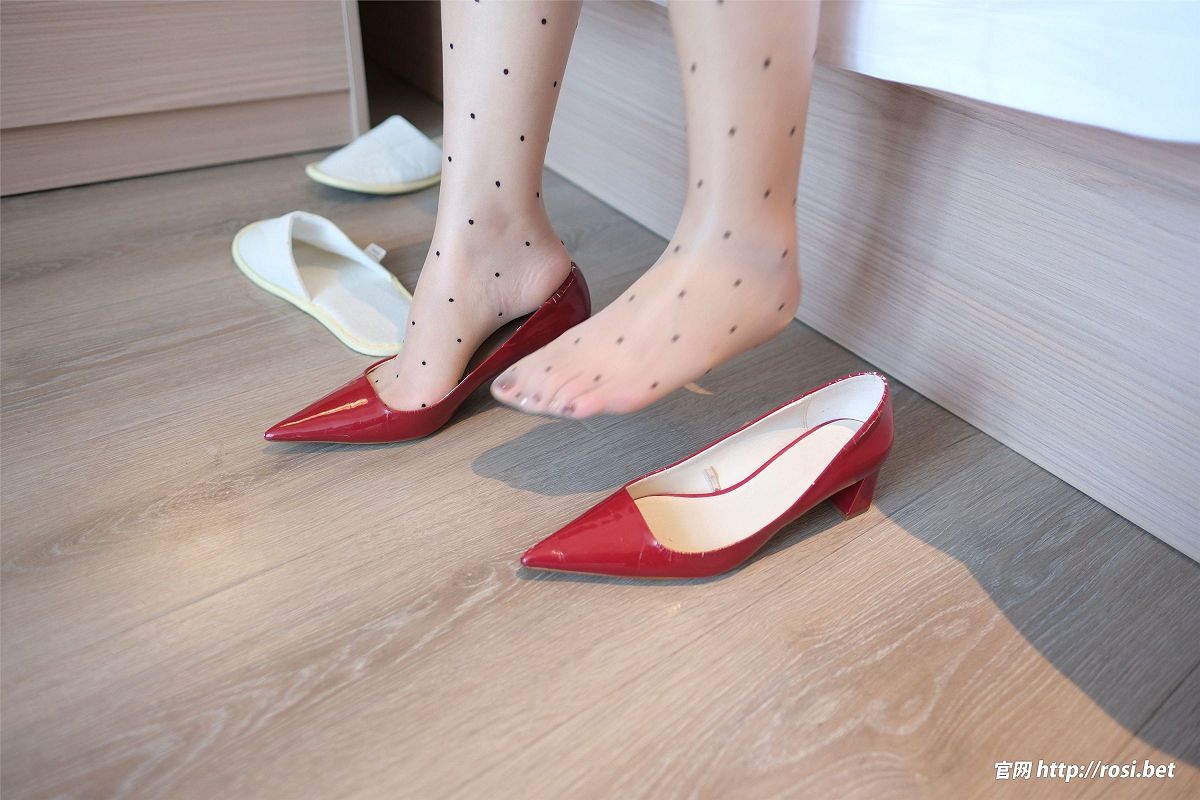 图片[7]-[ROSI美女图]2024.12.14 NO.4758-芒果图库