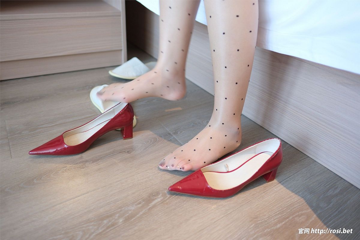 图片[5]-[ROSI美女图]2024.12.14 NO.4758-芒果图库