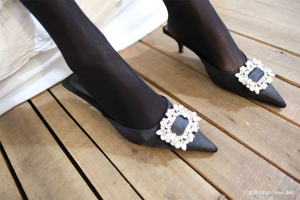 [ROSI美女图]2024.12.26 NO.4770-芒果图库