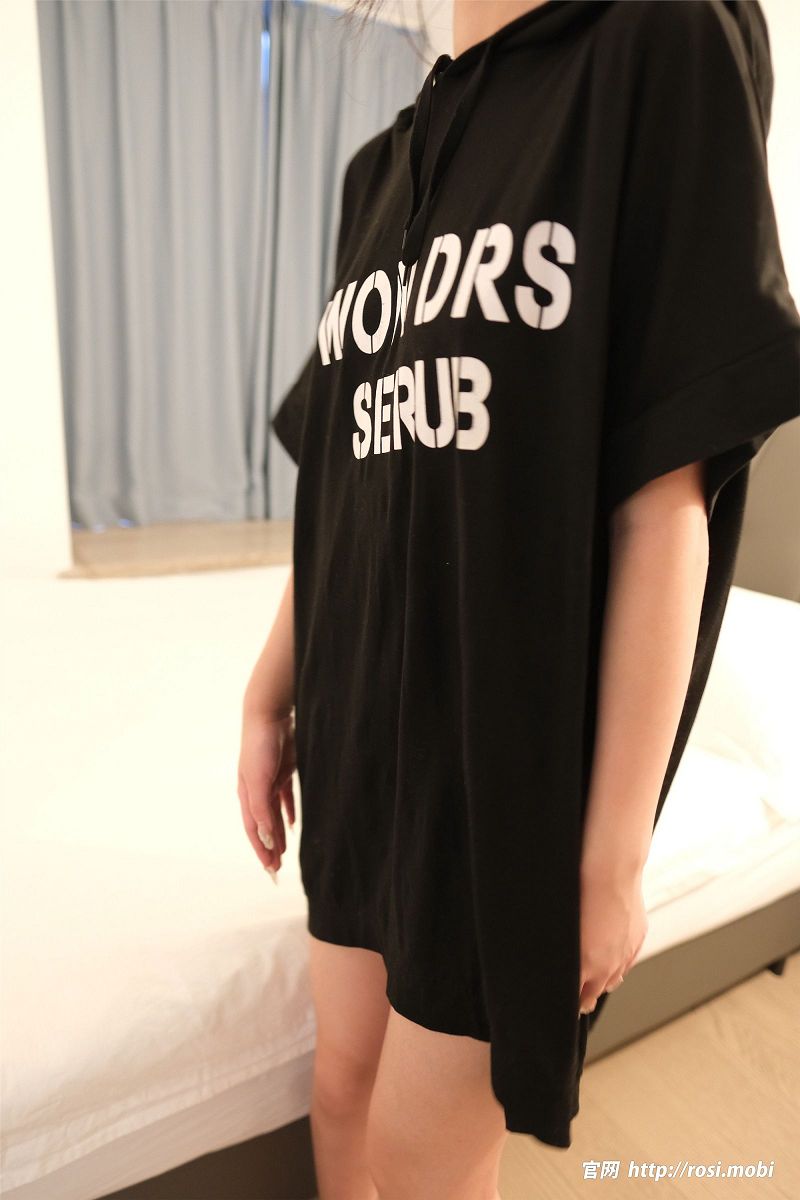 图片[4]-[ROSI美女图]2025.01.14 NO.4789-芒果图库