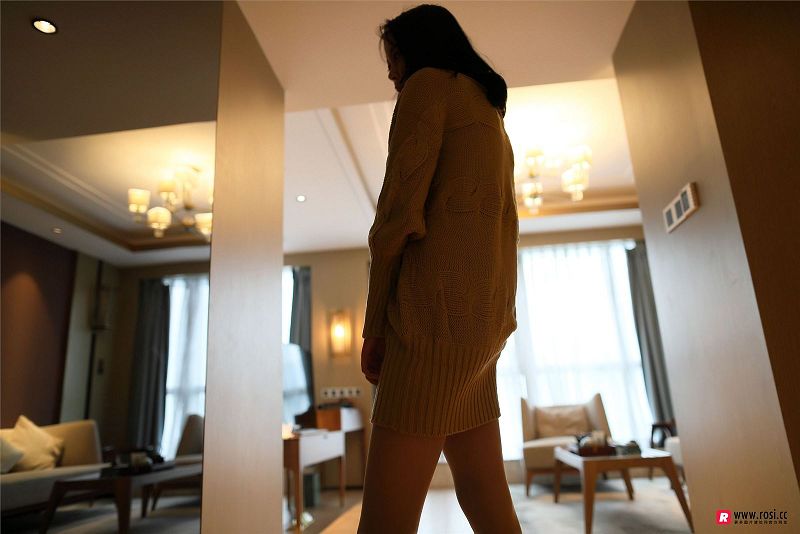 图片[2]-[ROSI美女图]2018.03.05 NO.2280-芒果图库