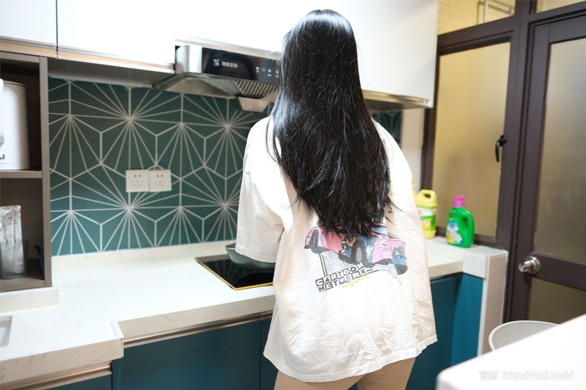 [ROSI美女图]2025.02.05 NO.4811-芒果图库