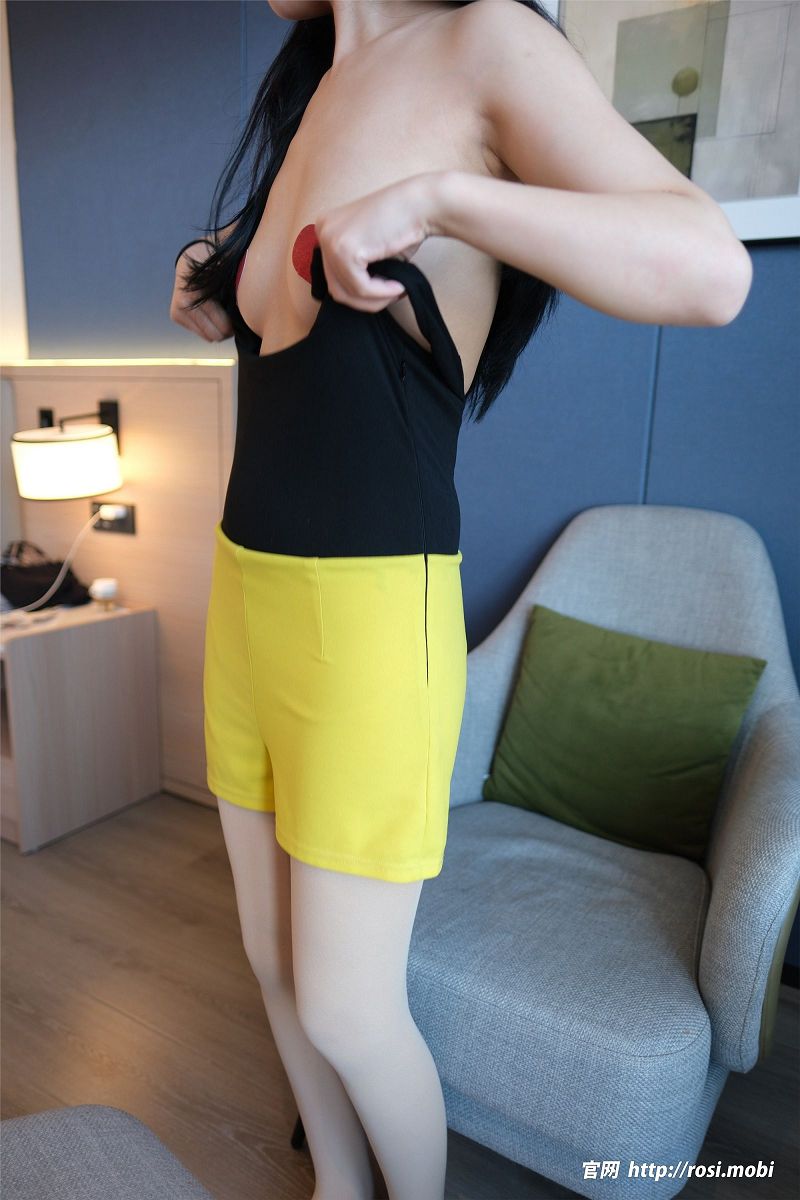 图片[2]-[ROSI美女图]2025.02.20 NO.4826-芒果图库