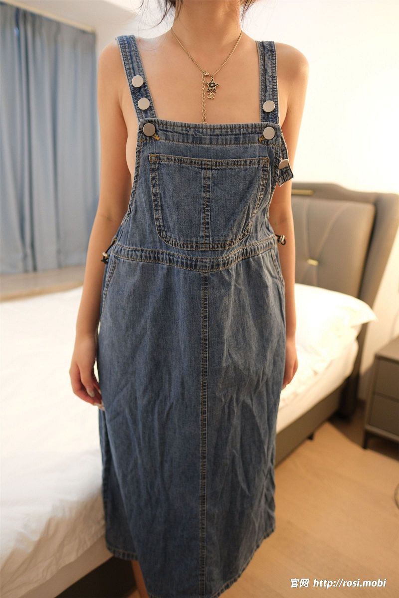 [ROSI美女图]2025.03.02 NO.4836-芒果图库