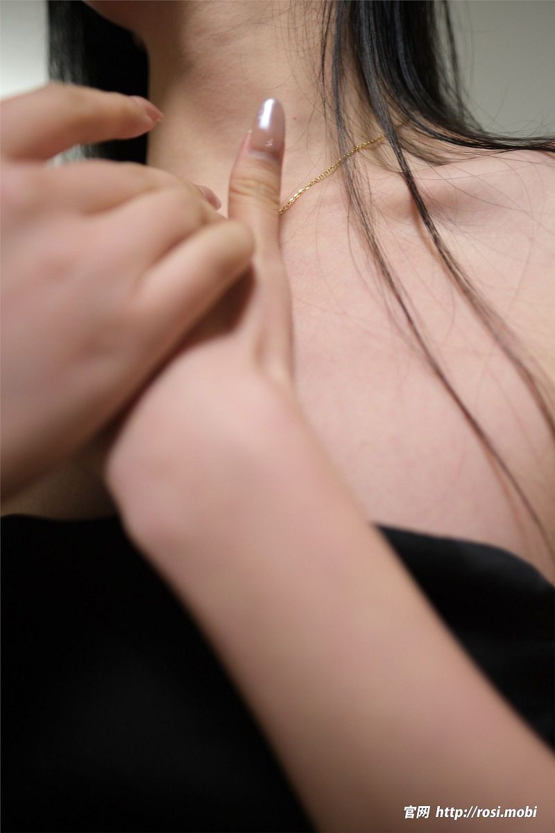 图片[5]-[ROSI美女图]2025.04.01 NO.4866-芒果图库