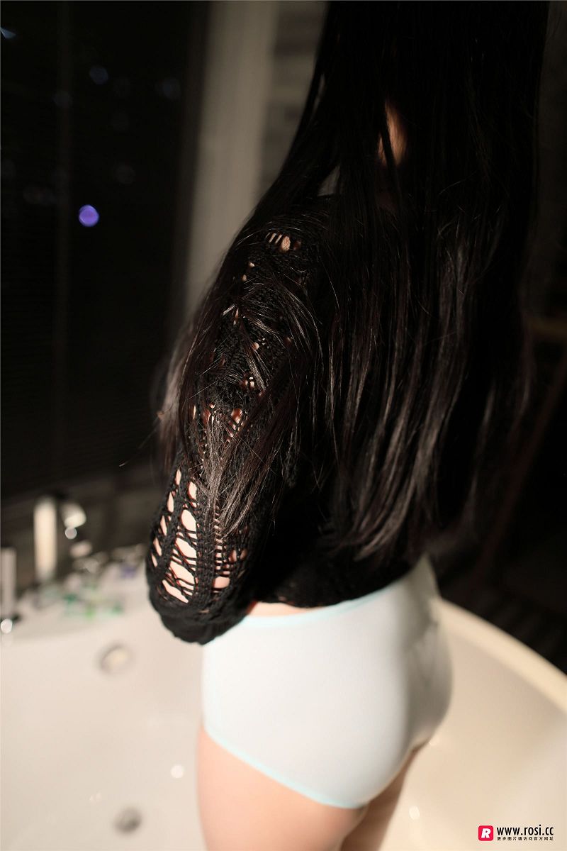 图片[3]-[ROSI美女图]2018.05.04 NO.2340-芒果图库