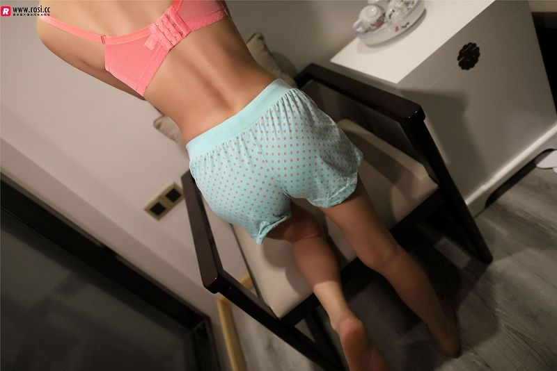 图片[2]-[ROSI美女图]2018.05.27 NO.2363-芒果图库