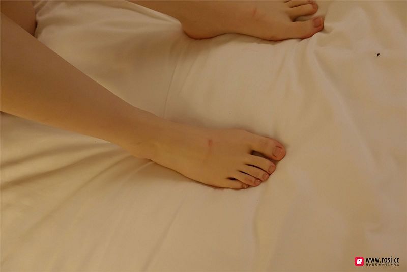 图片[2]-[ROSI美女图]2018.06.17 NO.2384-芒果图库