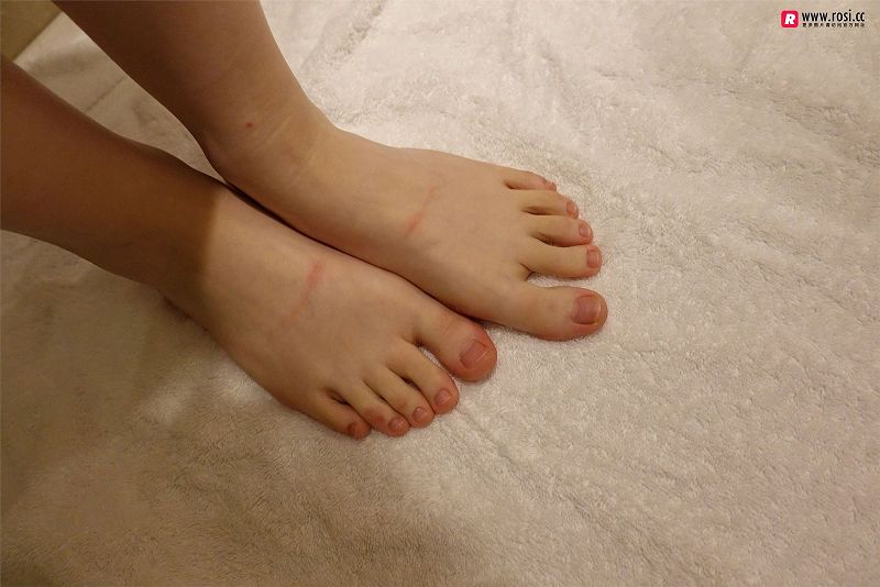 图片[2]-[ROSI美女图]2018.07.11 NO.2408-芒果图库