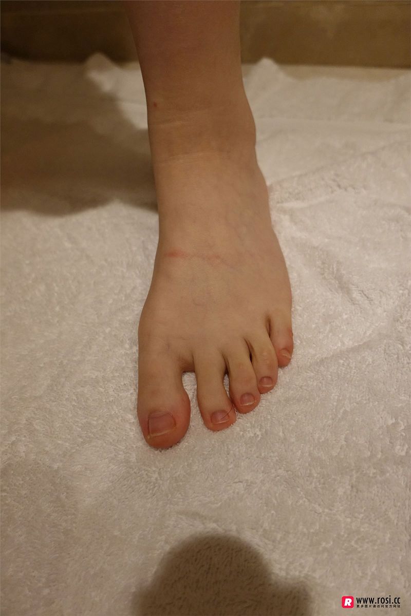 图片[4]-[ROSI美女图]2018.07.11 NO.2408-芒果图库