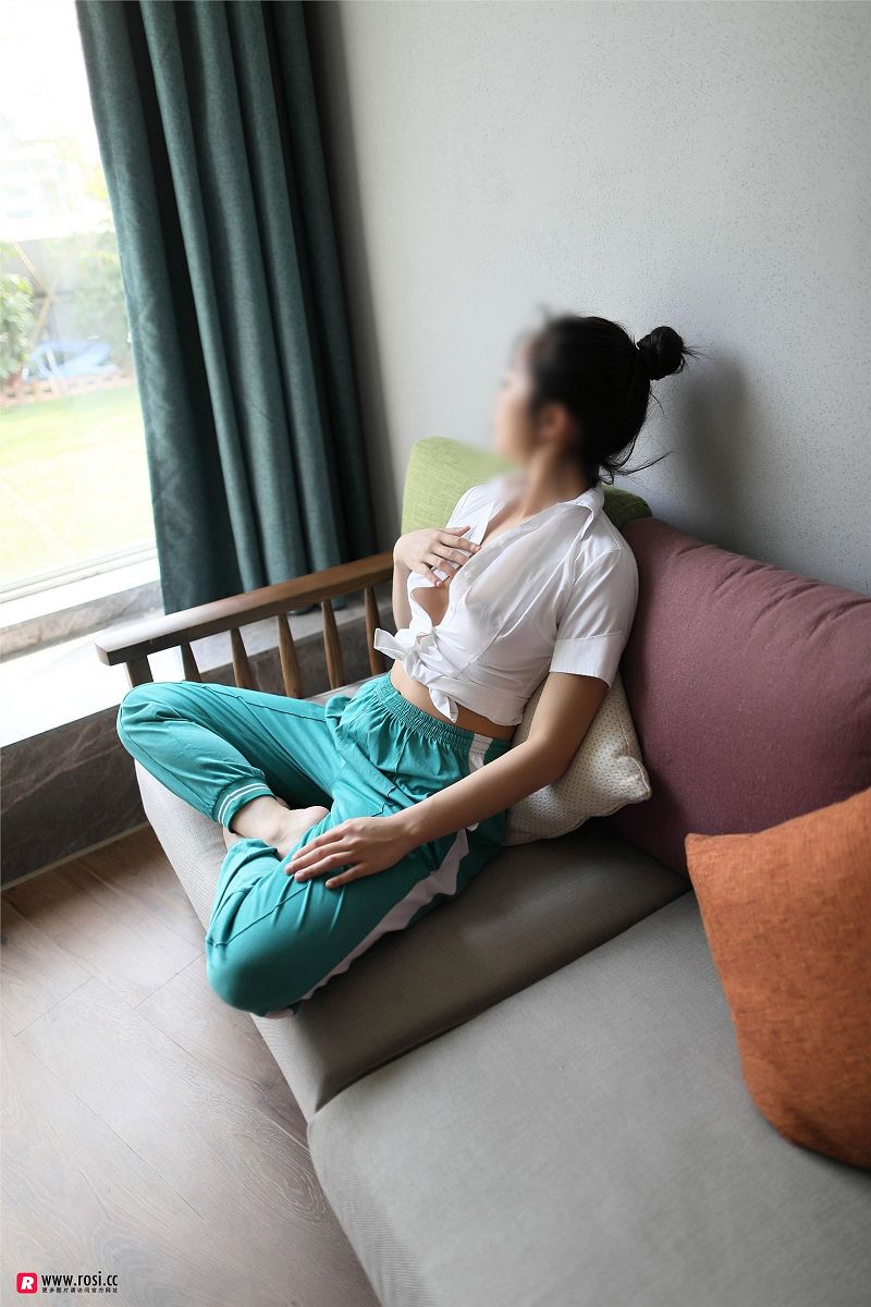 图片[4]-[ROSI美女图]2018.09.05 NO.2464-芒果图库