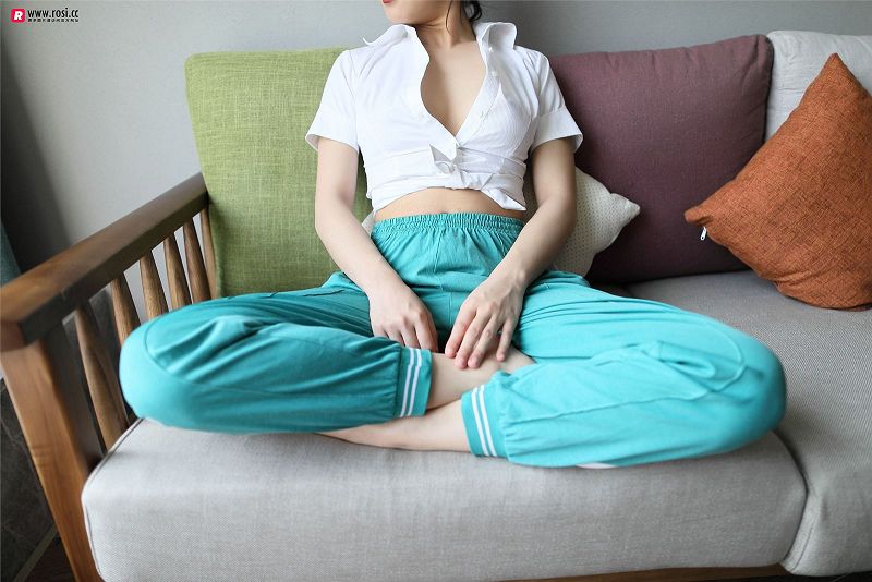 图片[2]-[ROSI美女图]2018.09.05 NO.2464-芒果图库