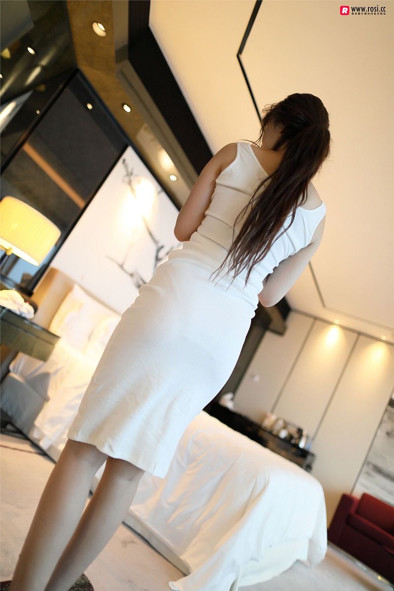 图片[3]-[ROSI美女图]2018.09.25 NO.2484-芒果图库