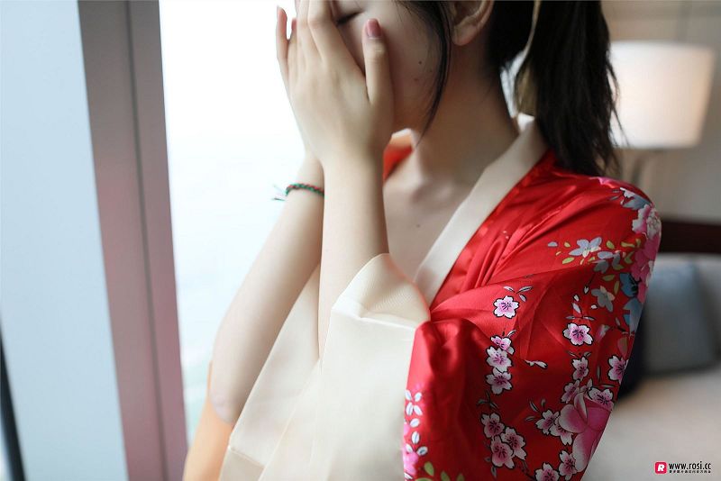 图片[4]-[ROSI美女图]2018.10.01 NO.2490-芒果图库