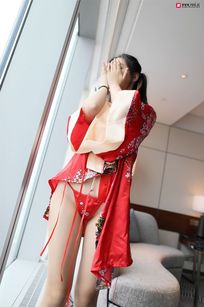 图片[2]-[ROSI美女图]2018.10.01 NO.2490-芒果图库