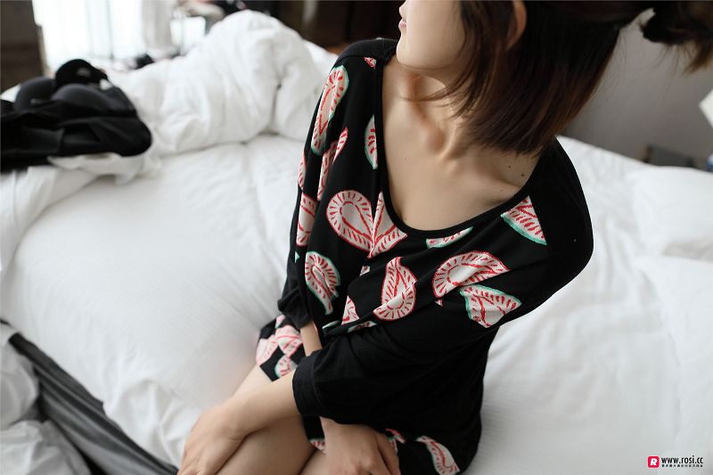 图片[3]-[ROSI美女图]2018.12.25 NO.2575-芒果图库