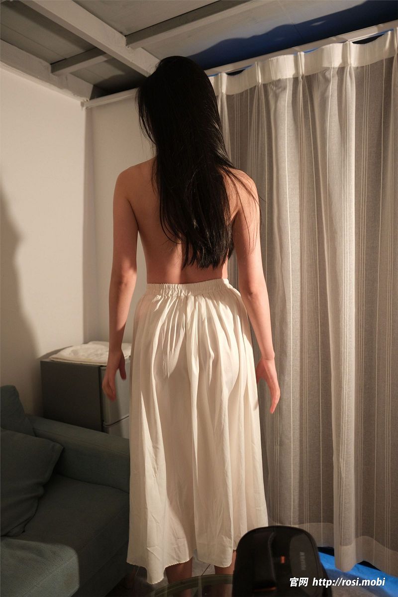 图片[8]-[ROSI美女图]2025.06.16 NO.4942-芒果图库