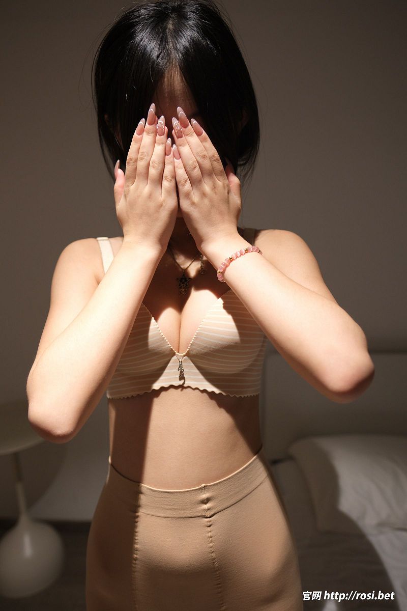 图片[6]-[ROSI美女图]2025.08.05 NO.4992-芒果图库