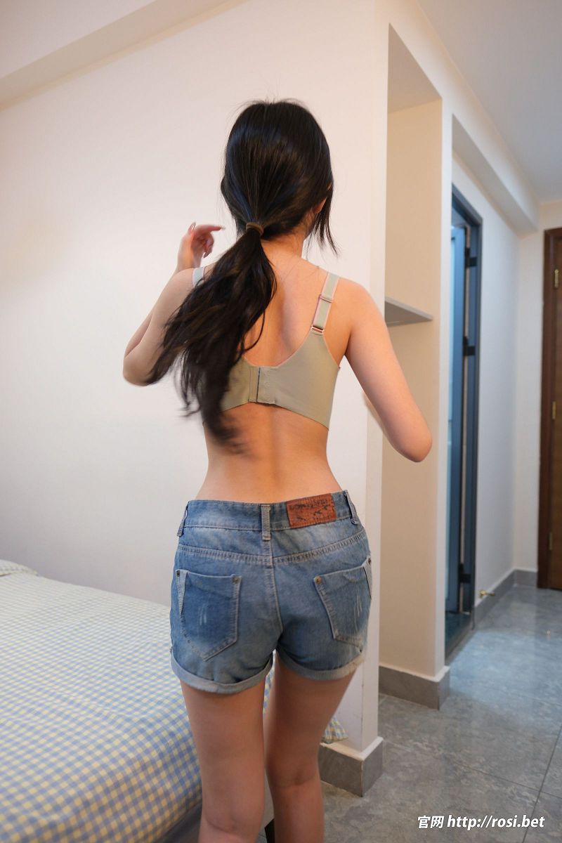 图片[3]-[ROSI美女图]2025.08.31 NO.5018-芒果图库