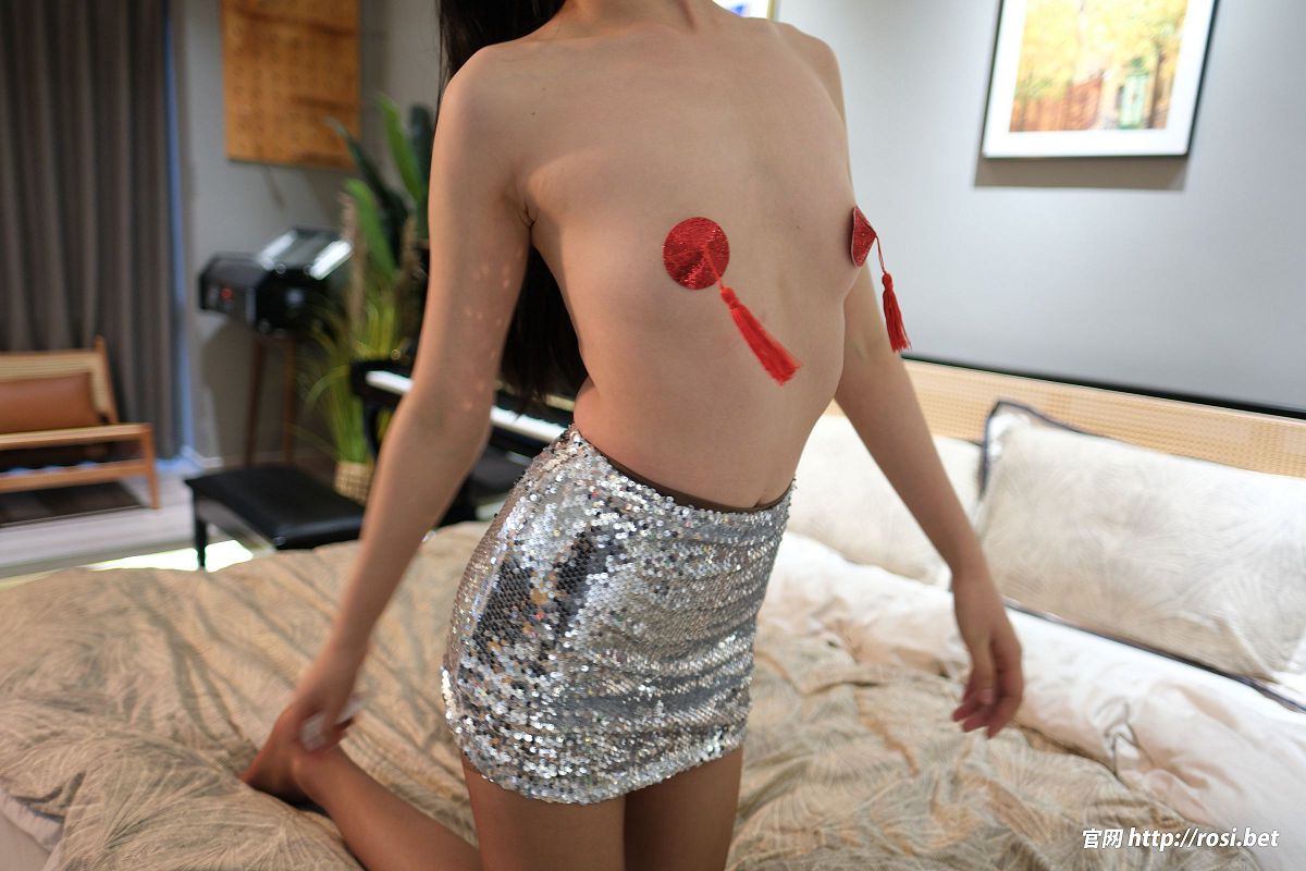 图片[3]-[ROSI美女图]2025.09.01 NO.5019-芒果图库