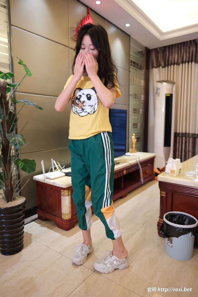 图片[2]-[ROSI美女图]2025.10.25 NO.5073-芒果图库