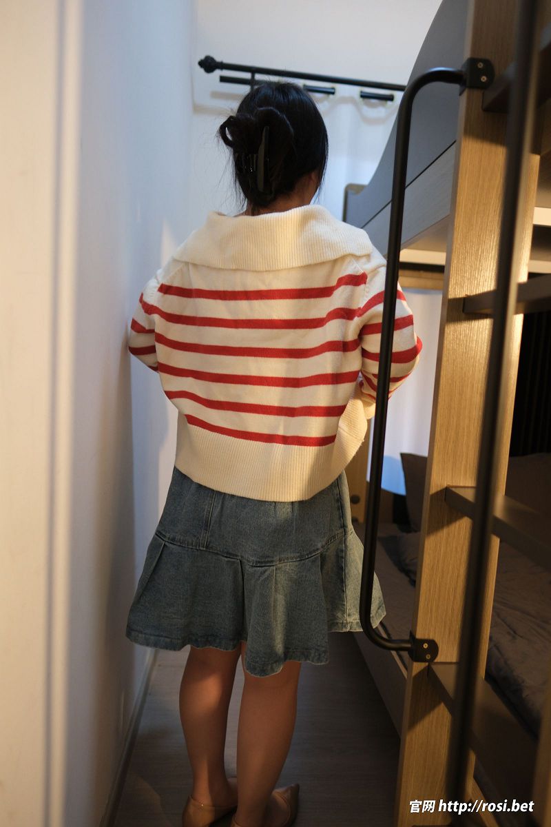 图片[2]-[ROSI美女图]2025.11.11 NO.5090-芒果图库