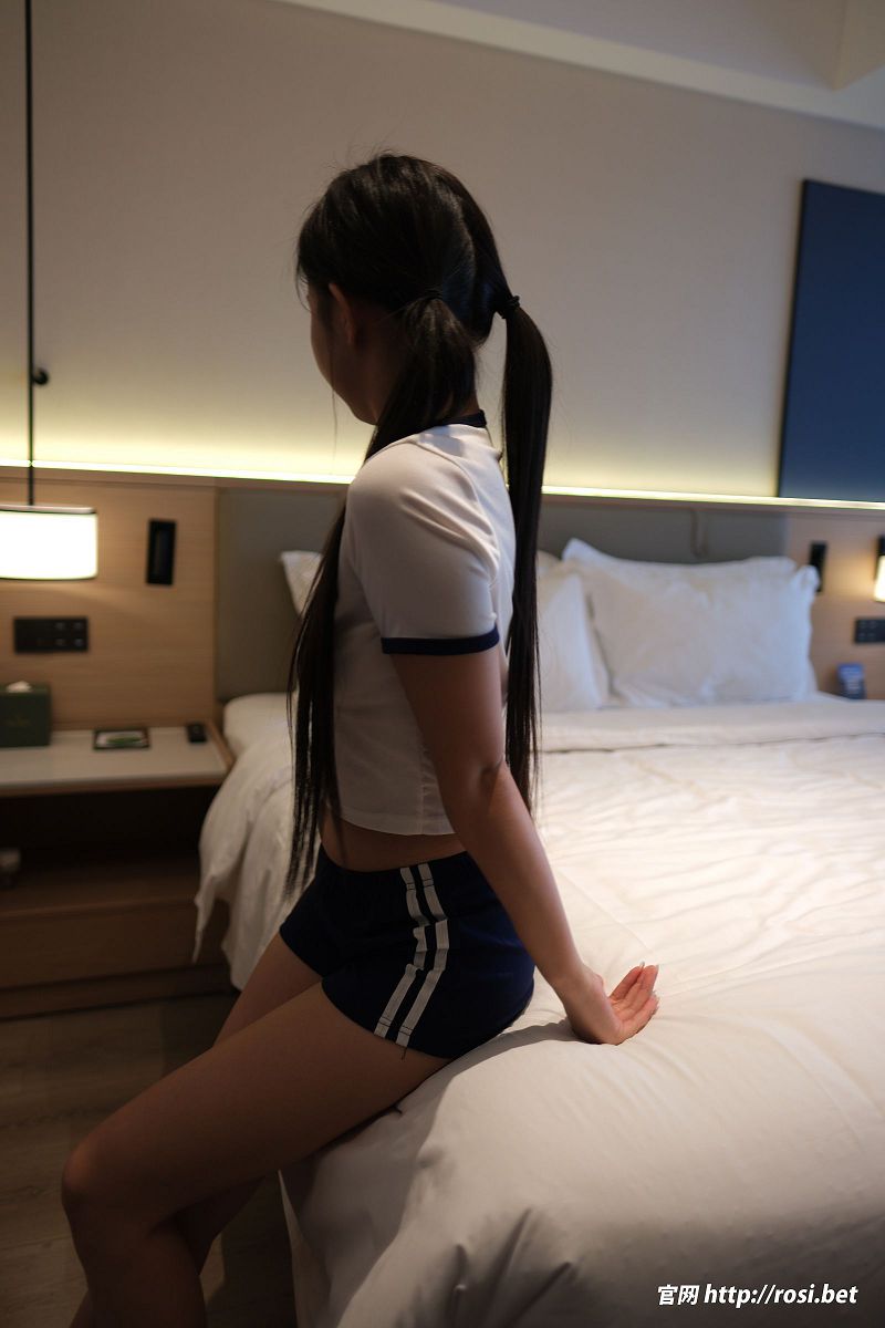 图片[8]-[ROSI美女图]2025.11.12 NO.5091-芒果图库