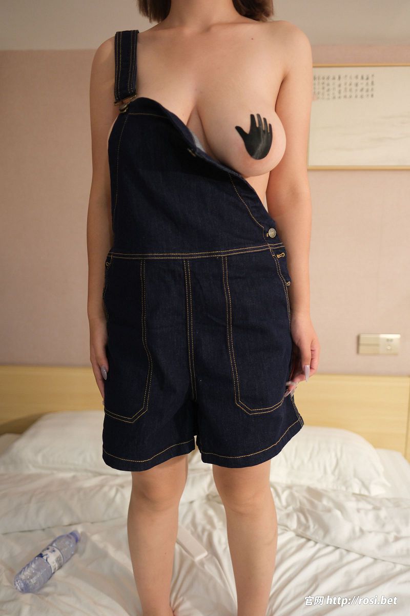 图片[4]-[ROSI美女图]2025.11.14 NO.5093-芒果图库