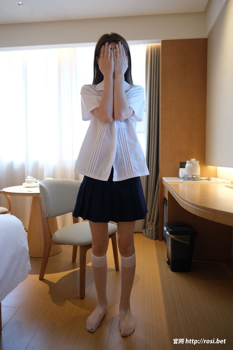 图片[2]-[ROSI美女图]2025.11.20 NO.5099-芒果图库