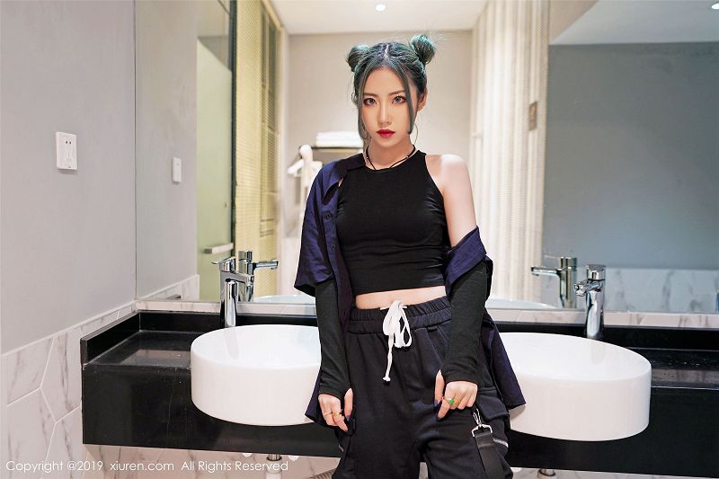 [秀人XIUREN] 2019.07.16 NO.1550 拥有清秀的容颜与曼妙的身材 贾诗晗-芒果图库