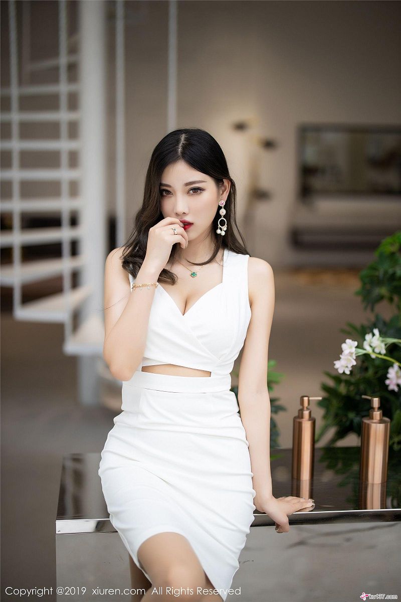 图片[5]-[秀人XIUREN] 2019.09.24 NO.1695 杨晨晨sugar-芒果图库