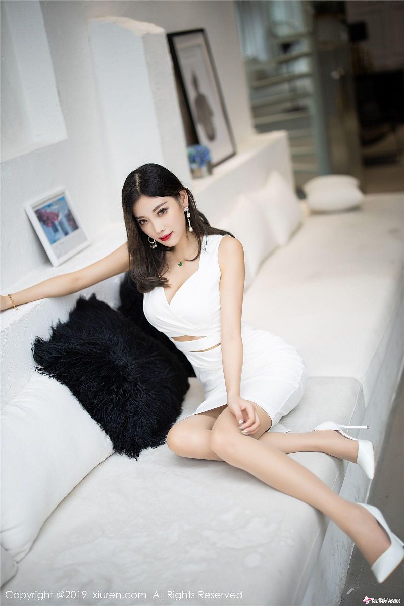 图片[3]-[秀人XIUREN] 2019.09.24 NO.1695 杨晨晨sugar-芒果图库