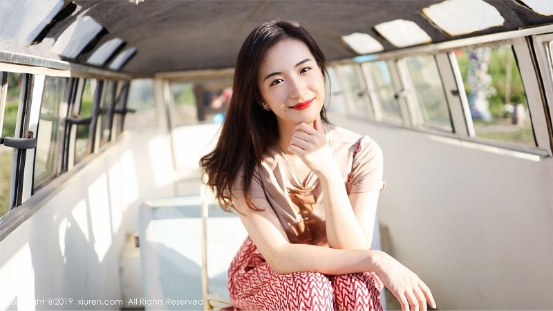 图片[5]-[秀人XIUREN] 2019.10.11 NO.1718 艺儿拿铁-芒果图库