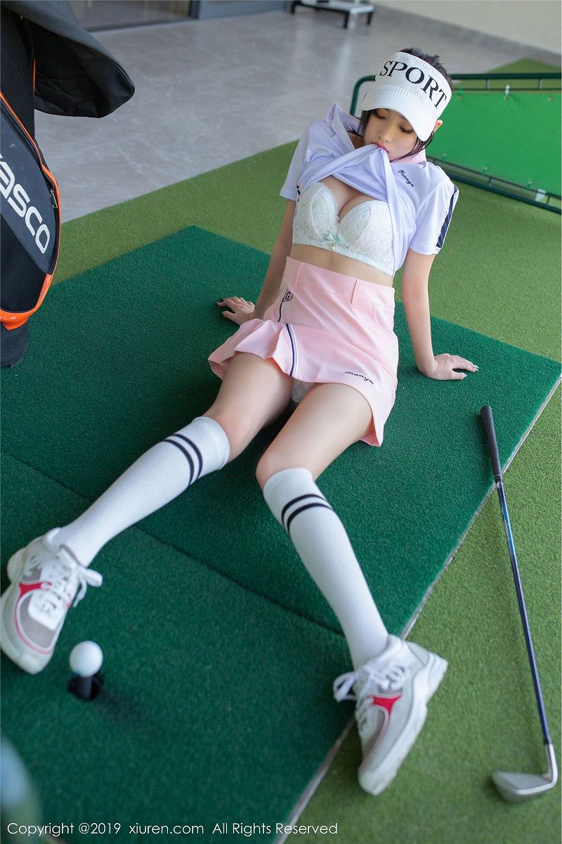 图片[7]-[秀人XIUREN] 2019.12.24 NO.1874 高尔夫性_感女神 杨晨晨sugar-芒果图库