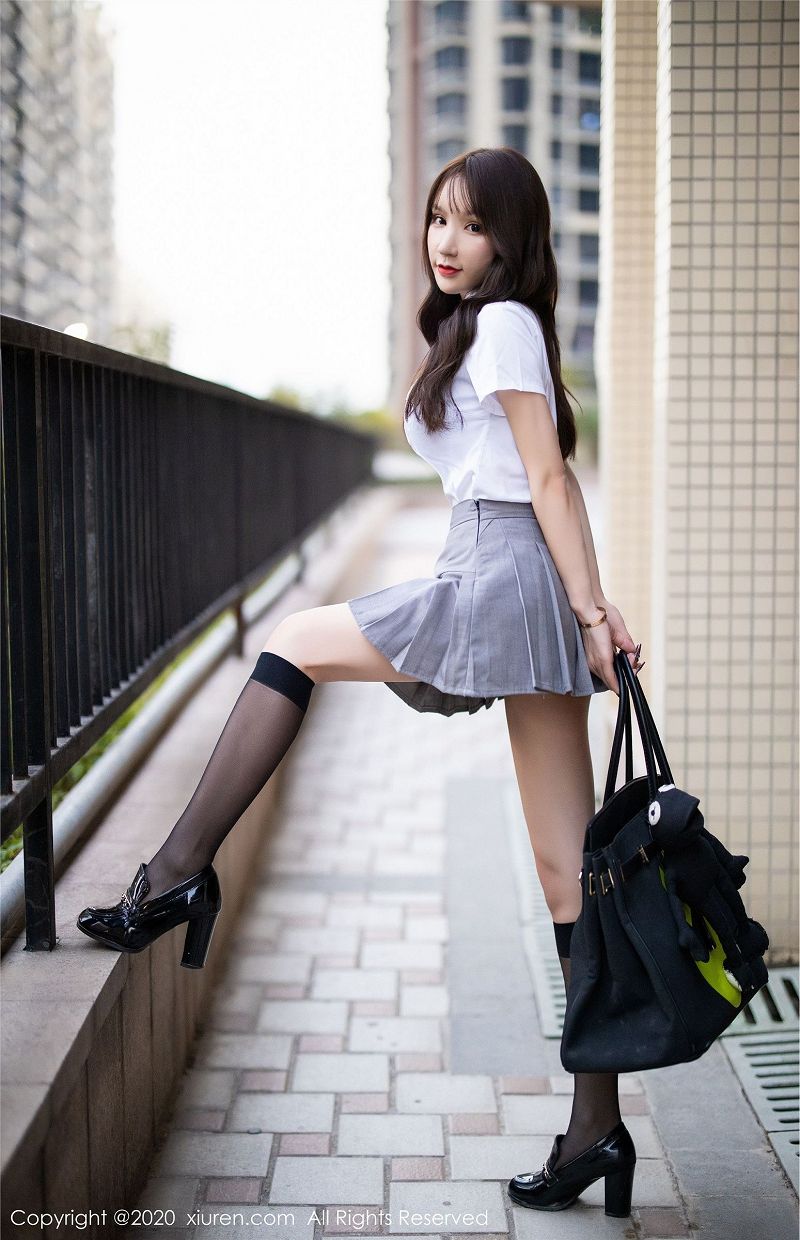 图片[4]-[秀人XIUREN] 2020.01.02 NO.1899 周于希Sandy-芒果图库