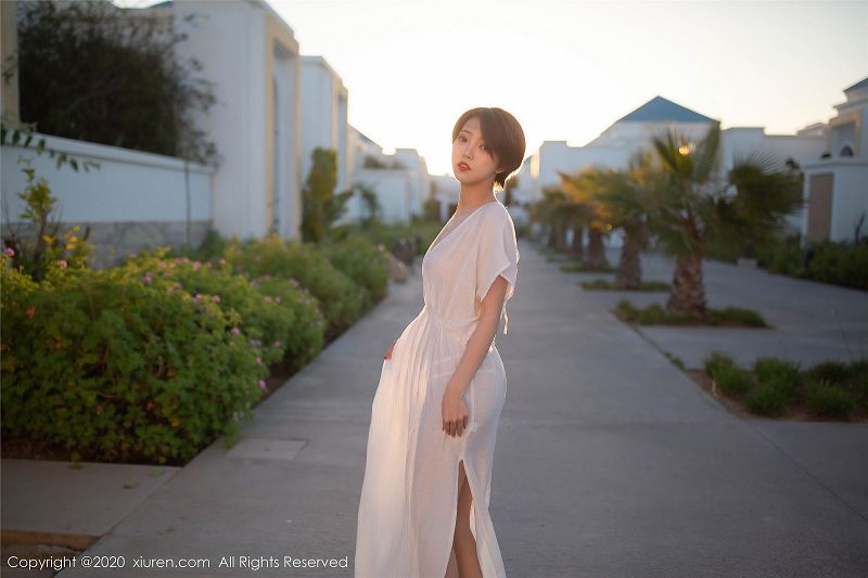 图片[4]-[秀人XIUREN] 2020.08.04 NO.2405 冯木木LRIS-芒果图库