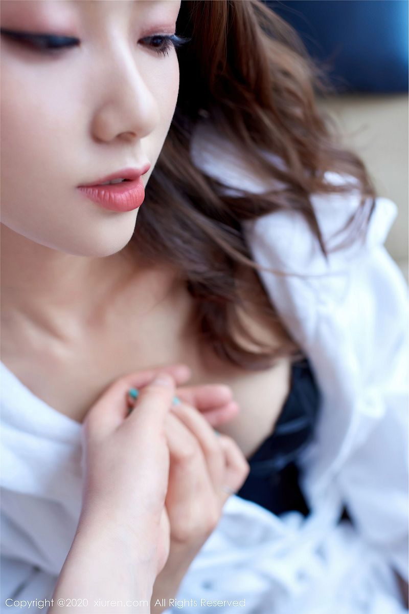 图片[2]-[秀人XIUREN] 2020.08.11 NO.2427 方子萱-芒果图库